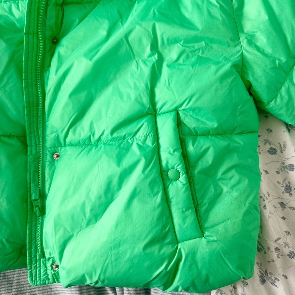 American Eagle Green Puffy coat - Picture 2 of 5
